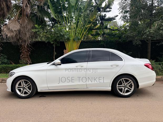 Mercedes-Benz C200 2014 White