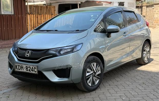 Honda Fit 2015 Silver