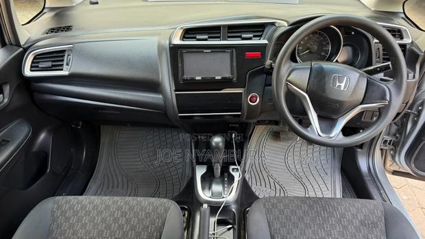 Honda Fit 2015 Silver