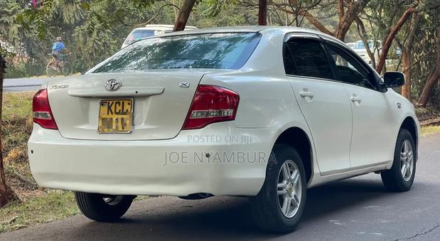 Toyota Axio 2010 White