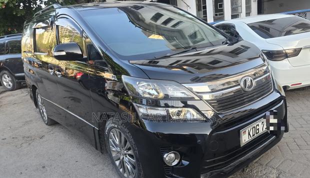 Toyota Vellfire 2015 Black