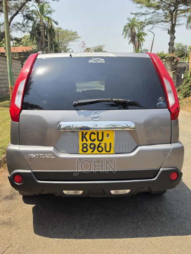 Nissan X-Trail 2.0 Petrol XE 2011 Gray