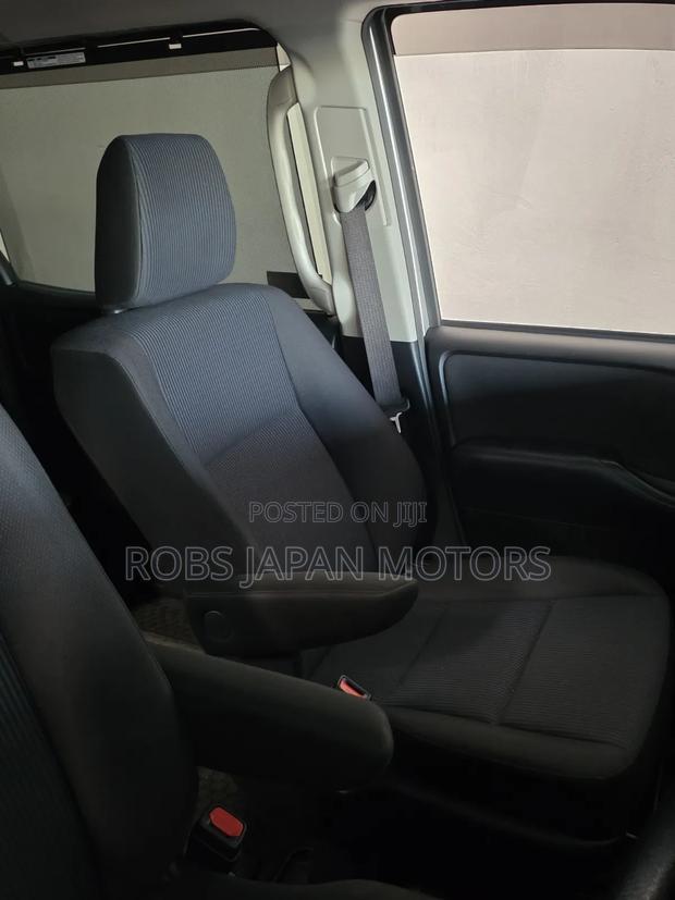 Toyota Noah 2.0 FWD (6 Seater) 2019 Silver