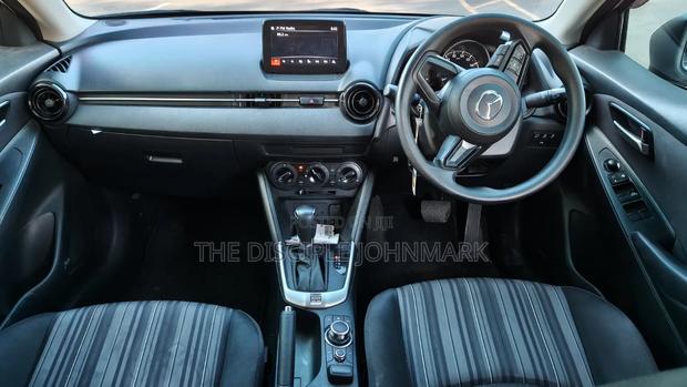 Mazda 2 2019 White