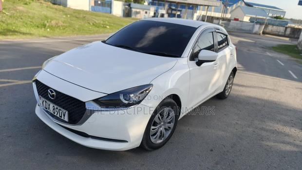 Mazda 2 2019 White