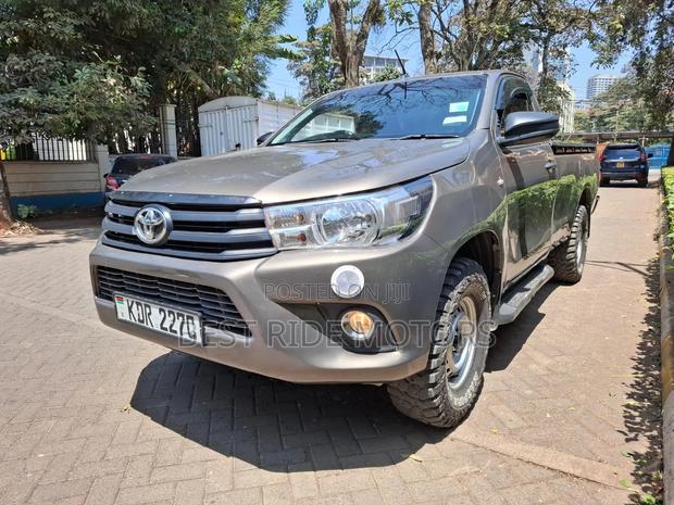 Toyota Hilux Revo Single Cab Deisel 2.4 RWD 2018 Gray