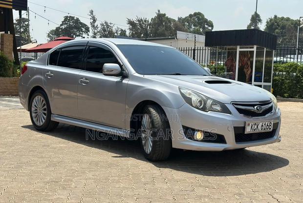 Subaru Legacy 2011 Silver