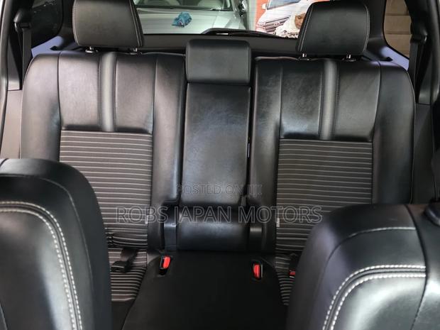 Toyota Corolla Fielder 1.5 Petrol FWD 2019 Pearl