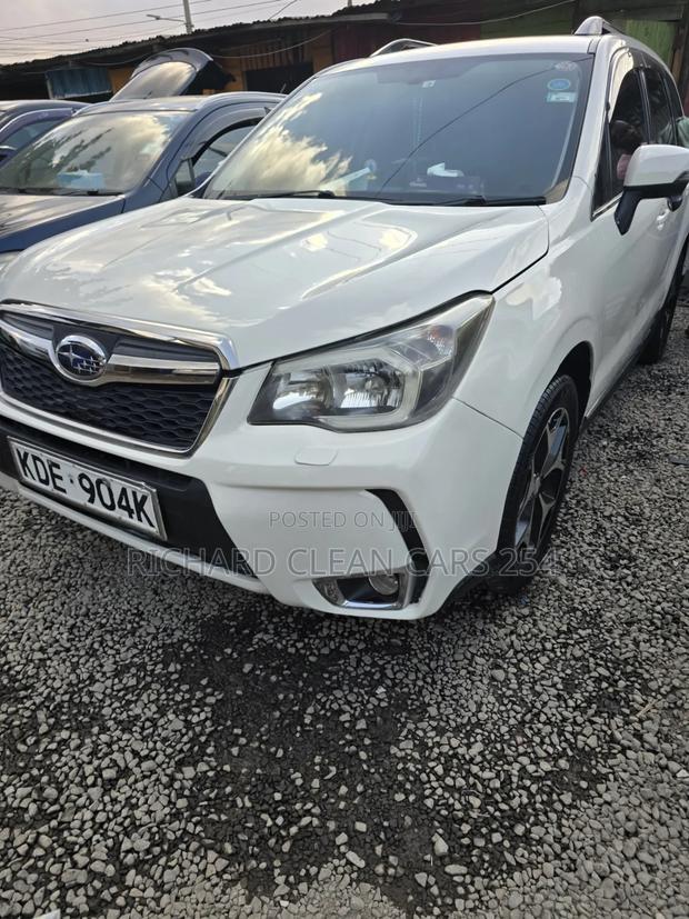 Subaru Forester 2014 Pearl