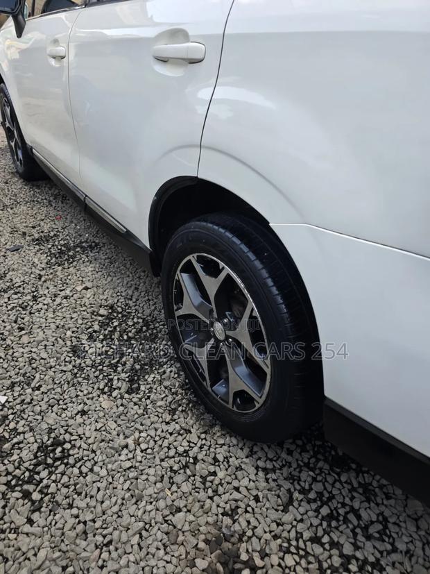 Subaru Forester 2014 Pearl