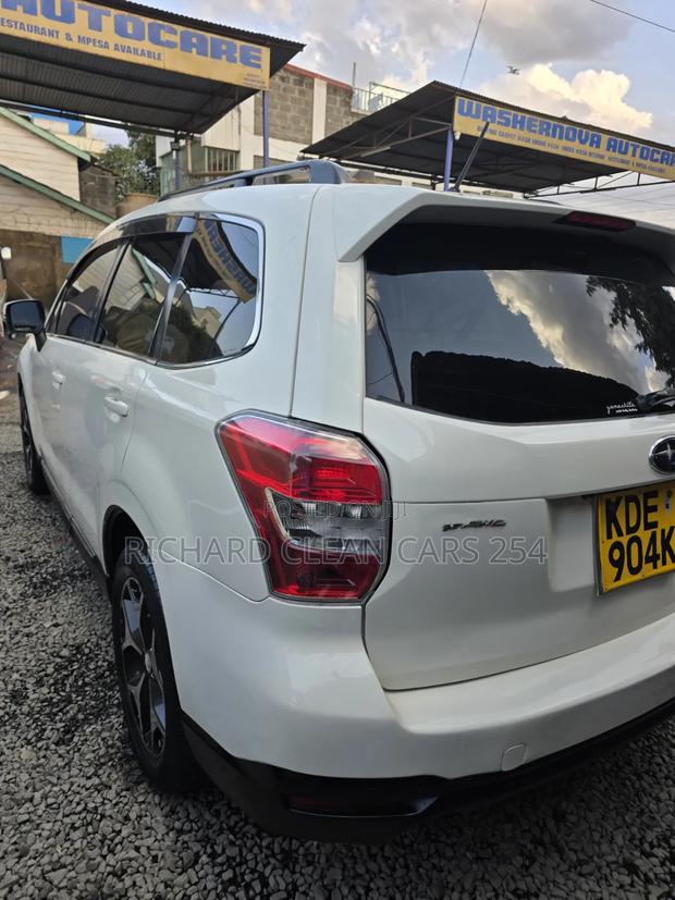 Subaru Forester 2014 Pearl