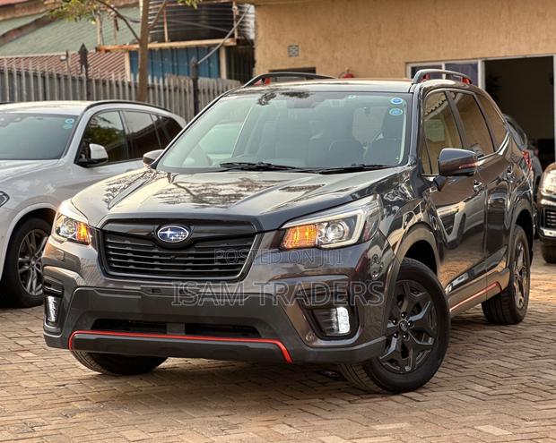 Subaru Forester Premium AWD 2020 Gray