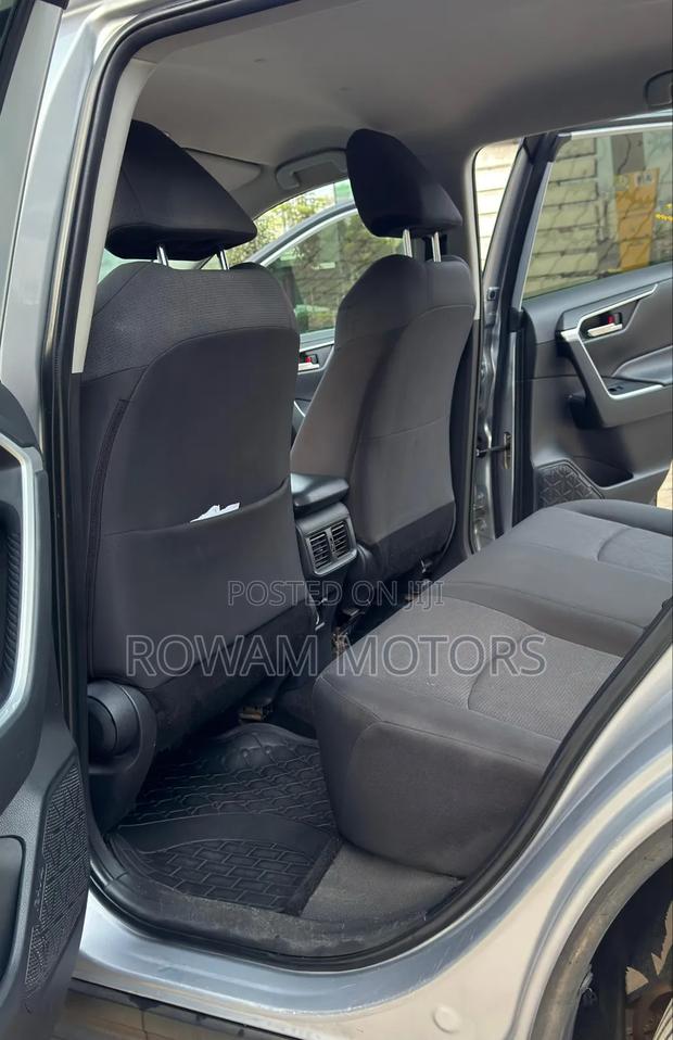 Toyota RAV4 2019 Silver