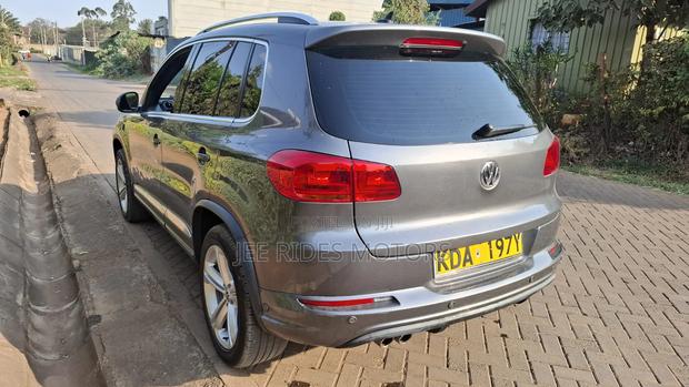 Volkswagen Tiguan S 2013 Gray