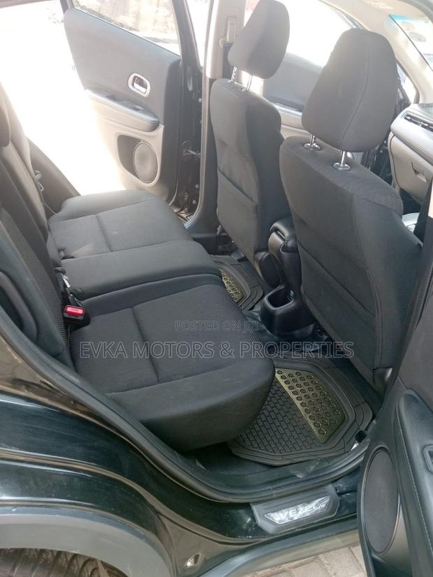 Honda Vezel 2017 Black