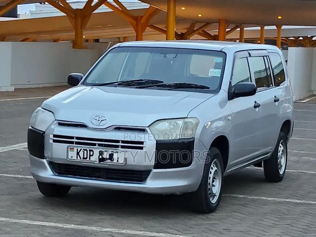 Toyota Probox 2017 Silver