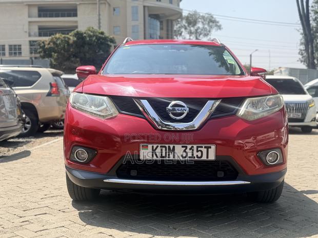 Nissan X-Trail 2016 Red