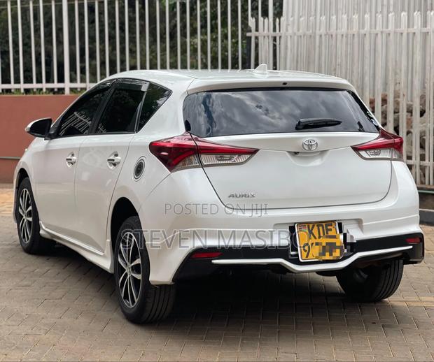 Toyota Auris 2015 White