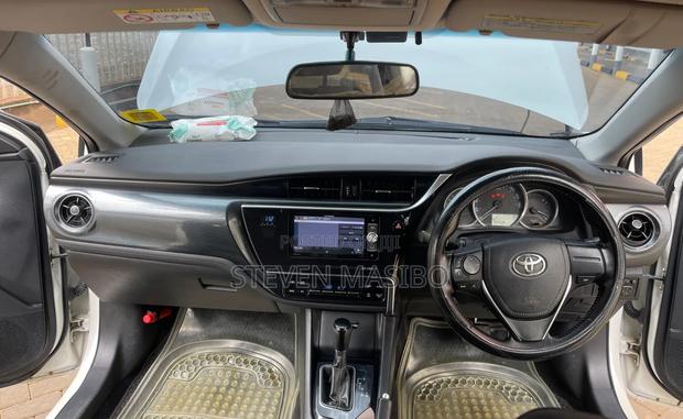 Toyota Auris 2015 White