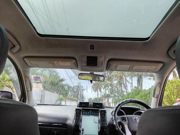 Toyota Land Cruiser Prado 2016 Blue
