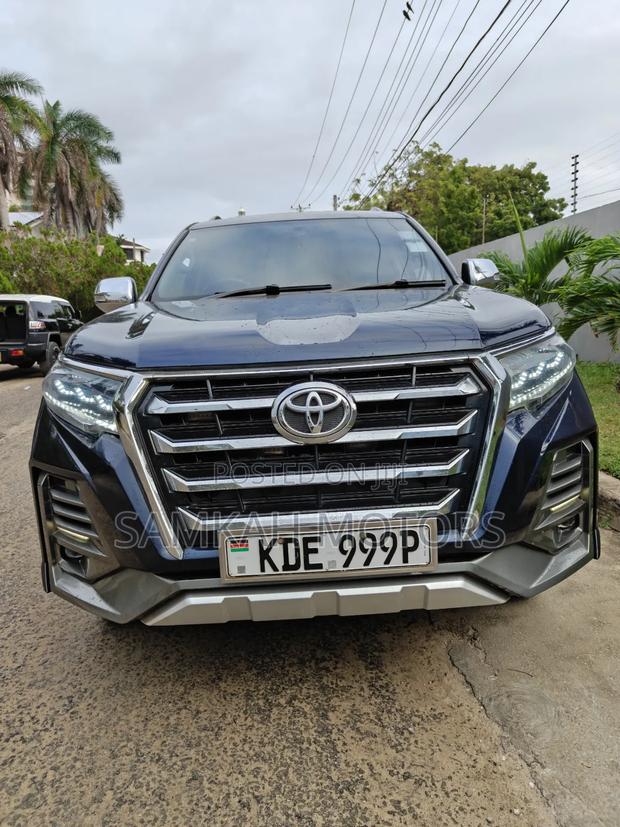 Toyota Land Cruiser Prado 2016 Blue