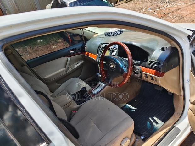 Toyota Premio 2005 White