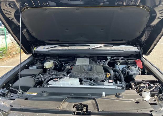 Toyota Land Cruiser Prado 2025 Black
