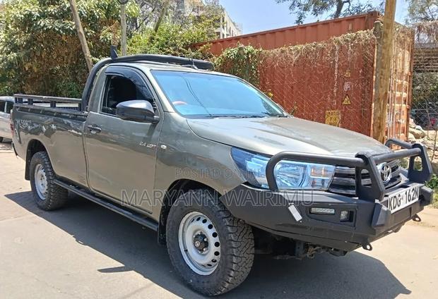 Toyota Hilux 2.8 Diesel 2020 Gray