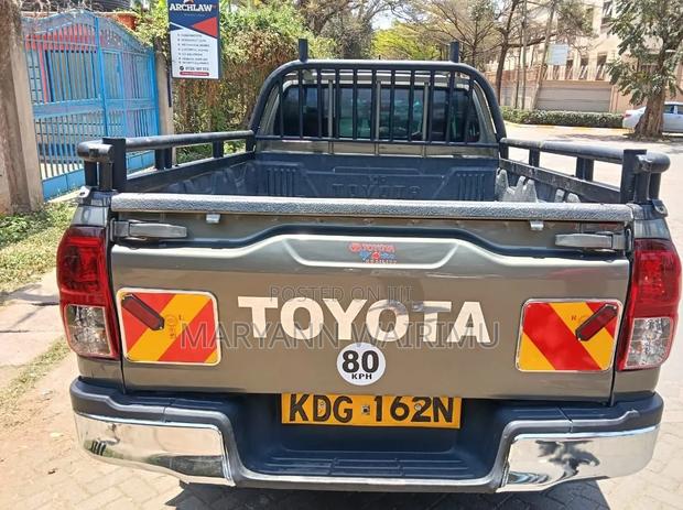 Toyota Hilux 2.8 Diesel 2020 Gray