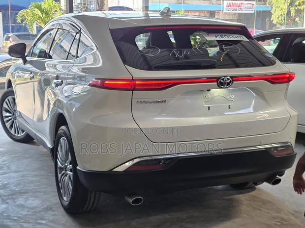 Toyota Harrier 2.0 4WD 2020 Pearl