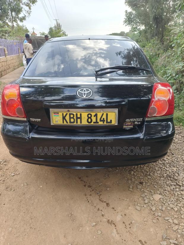 Toyota Avensis Liftback 2004 Black