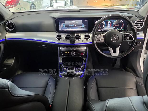 Mercedes-Benz E200 2020