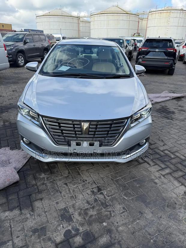 Toyota Premio 1.8 FWD 2019 Ivory