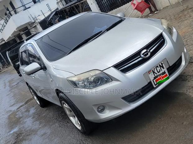 Toyota Corolla Fielder 2011 Silver