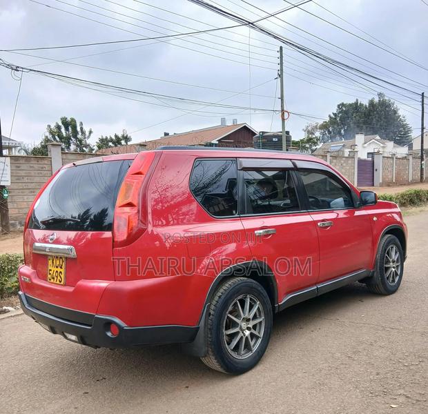 Nissan X-Trail 2012 Red