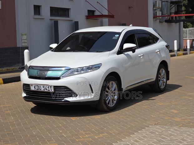 Toyota Harrier 2018 White