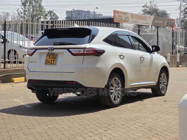 Toyota Harrier 2018 White