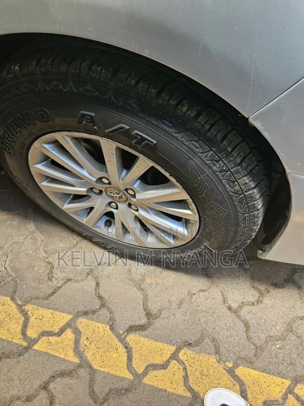 Toyota Alphard 2.4 Petrol FWD 2008 Silver