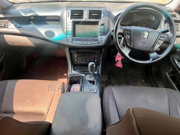 Toyota Crown 2009 Black
