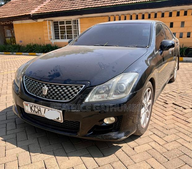 Toyota Crown 2009 Black