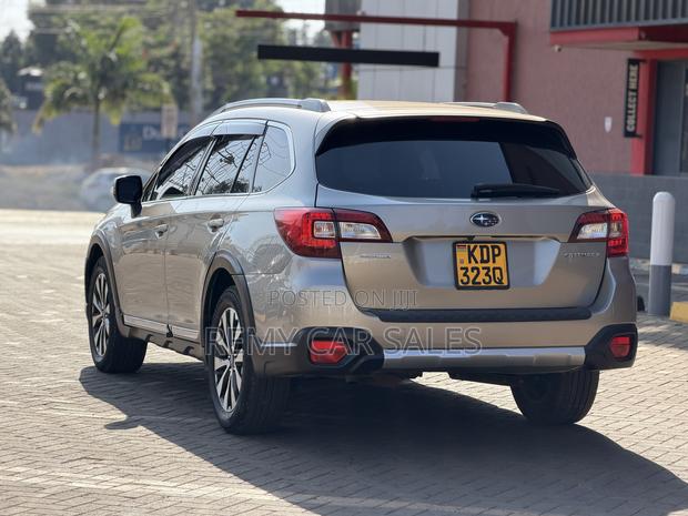 Subaru Outback 2016 Silver