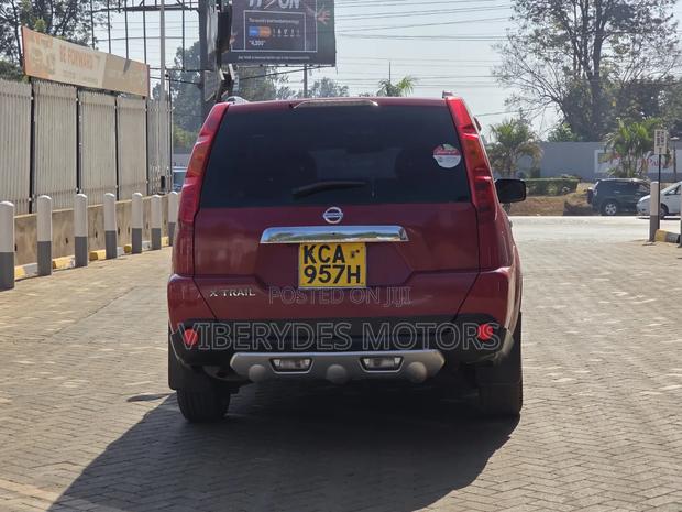 Nissan X-Trail 2007 Red