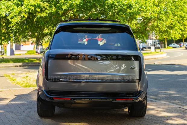 Land Rover Range Rover P400 SE LWB 7 Seat 2022 Gray