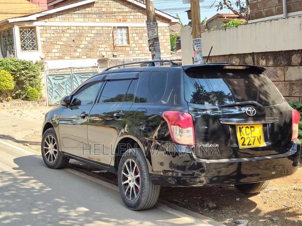 Toyota Corolla Fielder 2011 Black