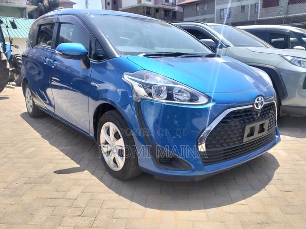 Toyota Sienta 2019 Blue