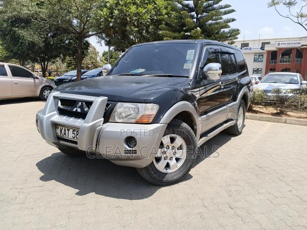 Mitsubishi Pajero 2002 Black