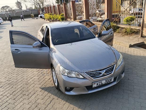 Toyota Mark X 2011 Gray