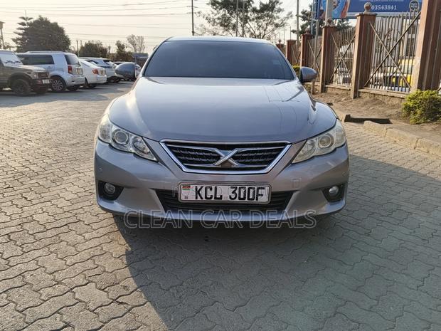 Toyota Mark X 2011 Gray