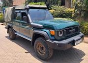 Toyota Land Cruiser 2014 Teal for sale