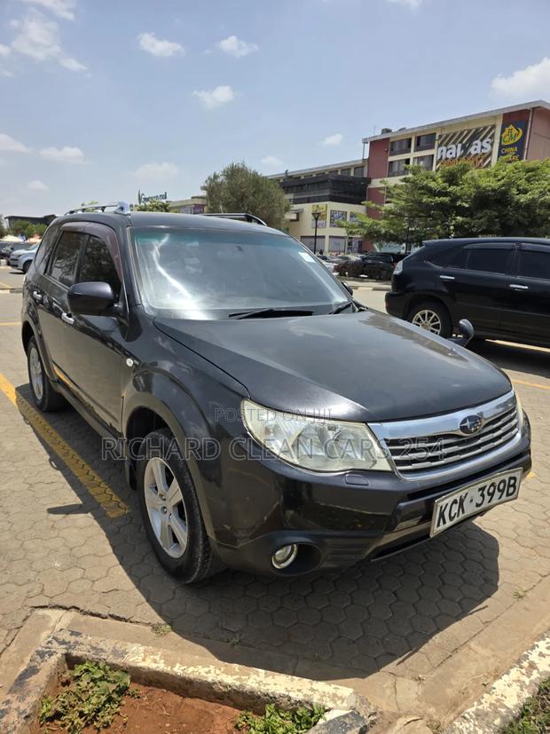Subaru Forester 2010 Black
